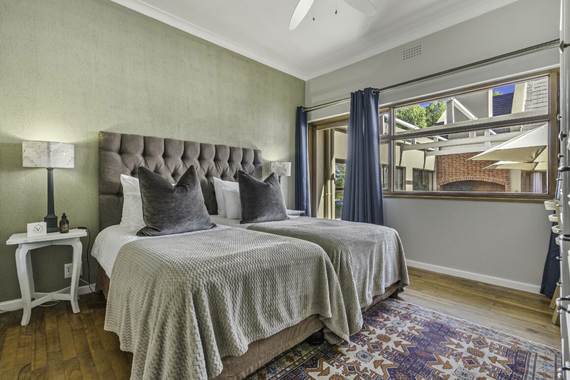 MANOR HOUSE | 104 Twin Room