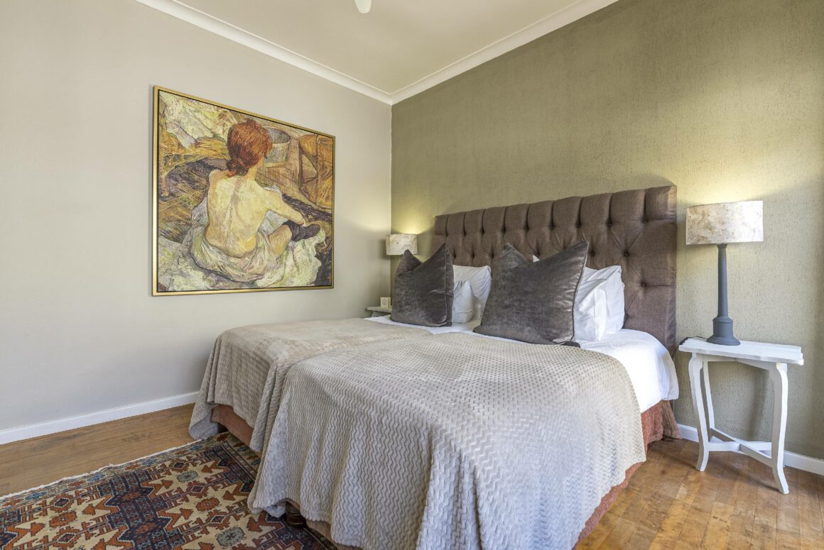 MANOR HOUSE | 104 Twin Room